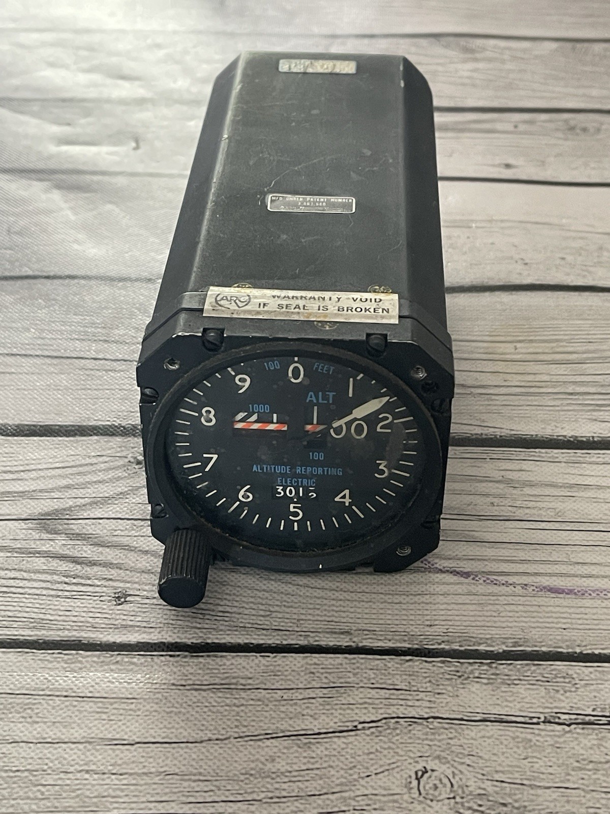 Arc Encoding Altimeter EA-401A - Untested