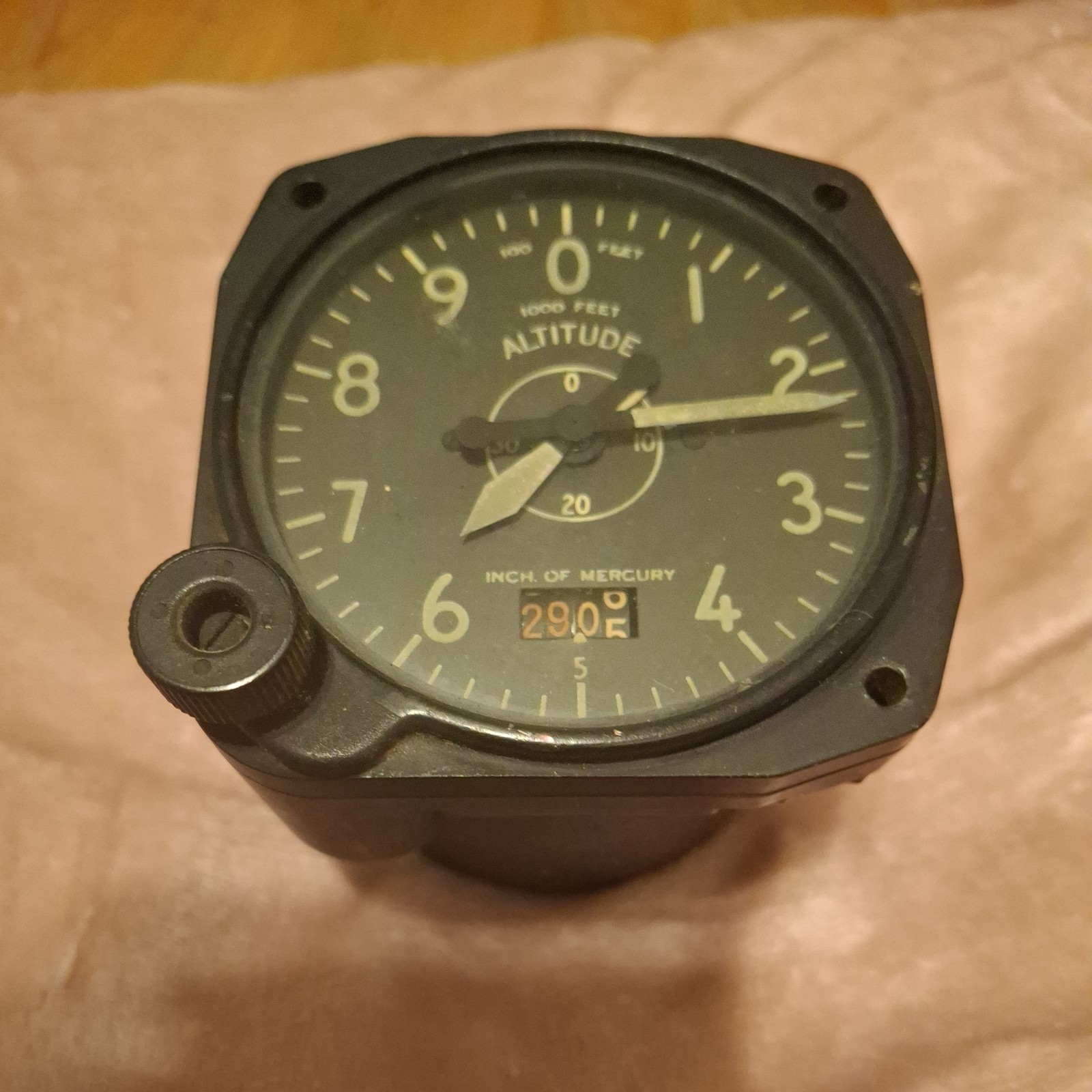 Pioneer Vintage AN5761-1 Sensitive Aircraft Altimeter