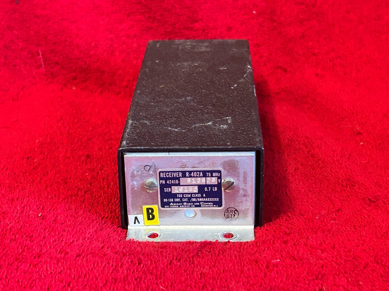 Cessna R-402A MARKER BEACON RECEIVER P