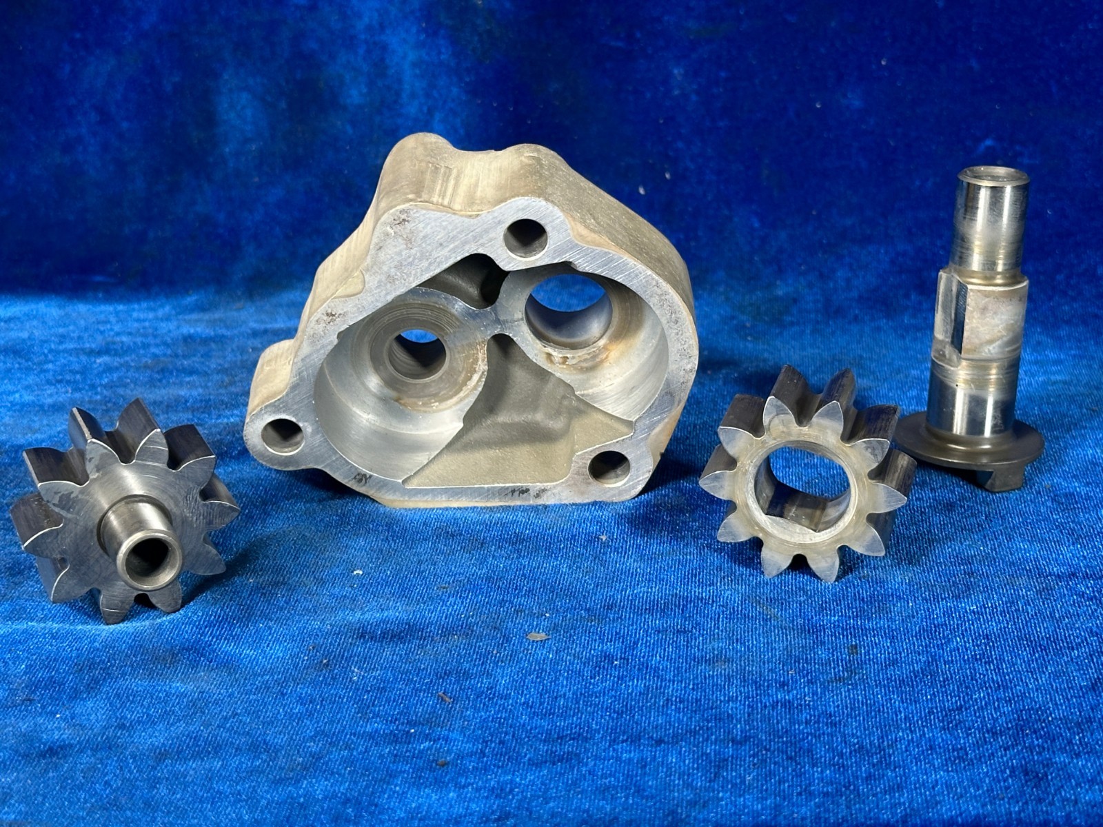 Lycoming OIL PUMP - ENGINE DRIVEN