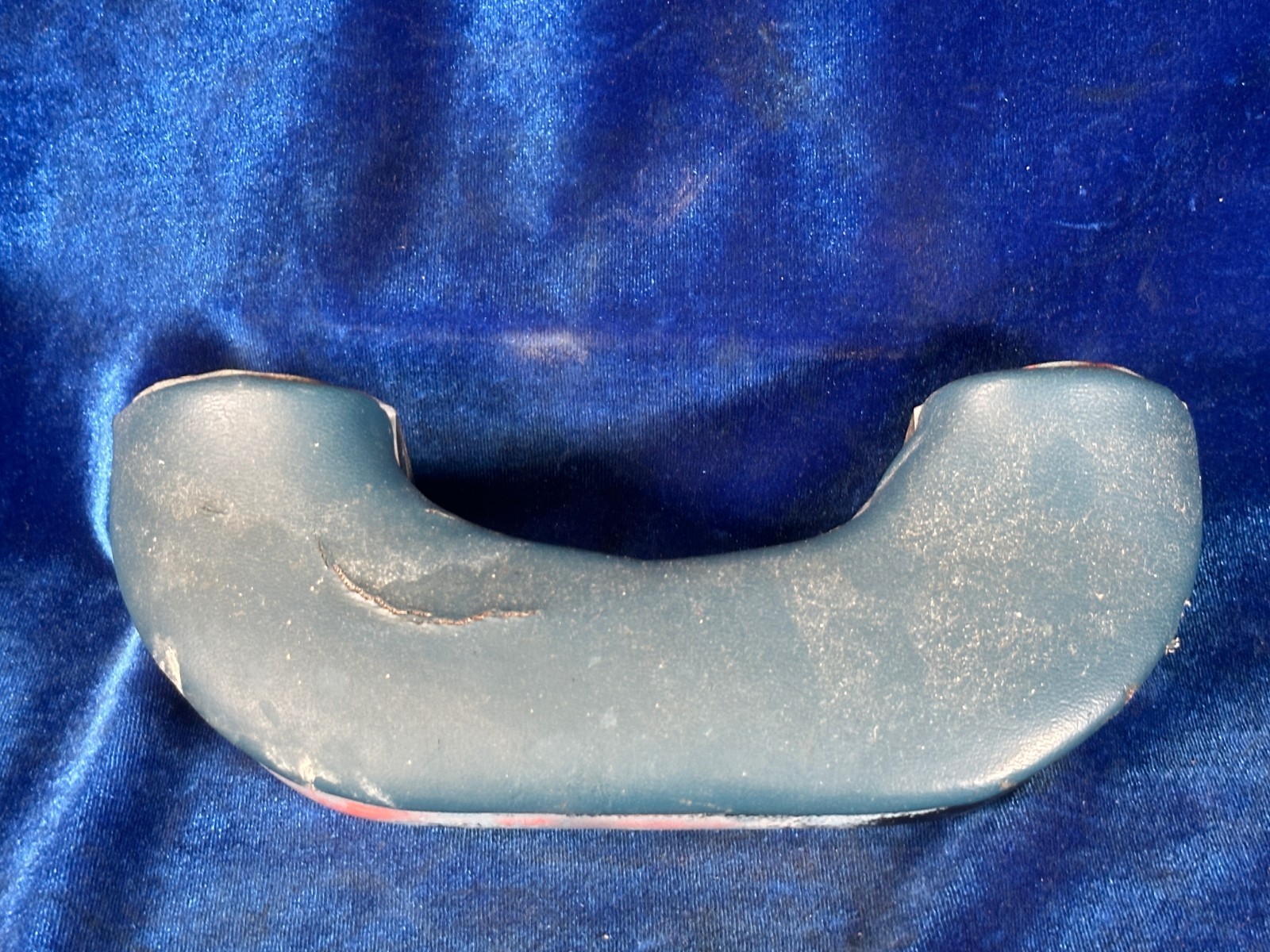 Piper PA 28-140 ARMREST - PILOT