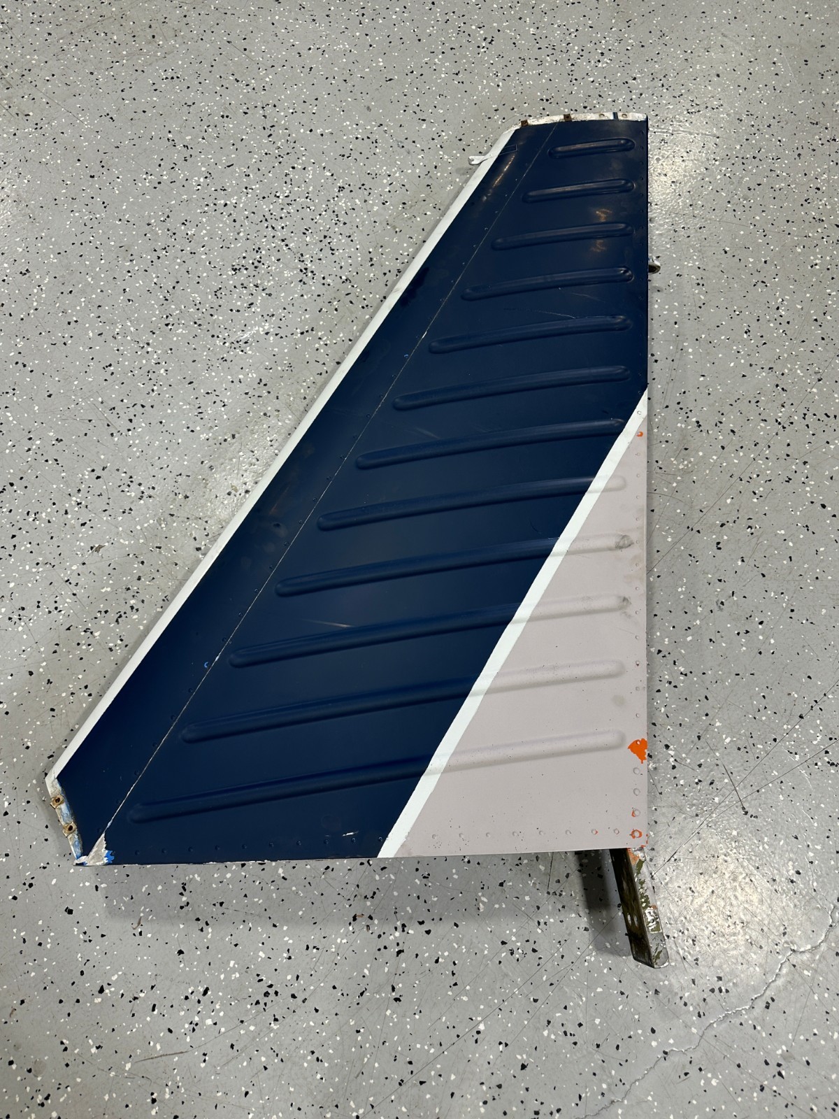 Piper PA 28-140 FIN ASSY -