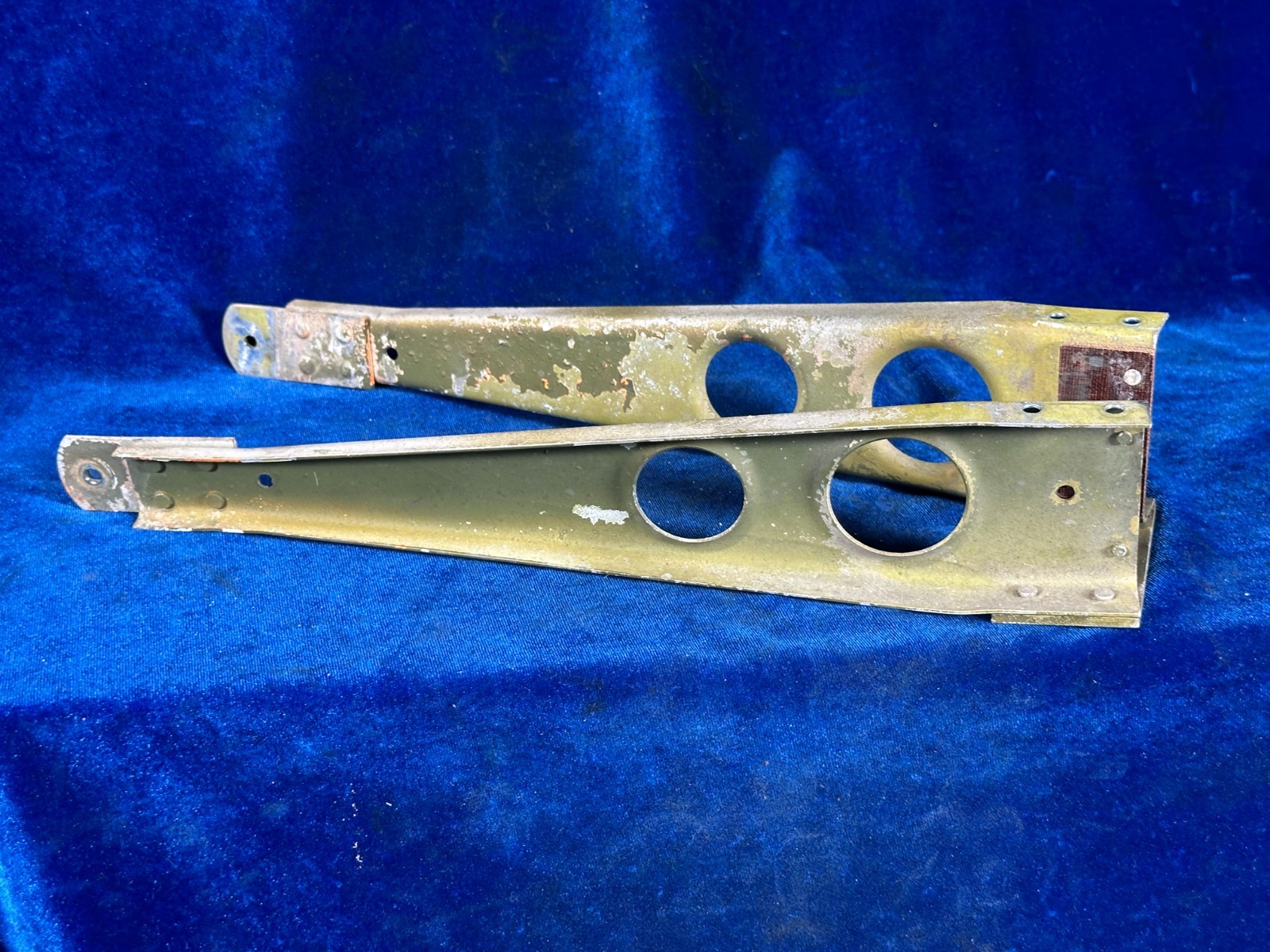 Piper PA 28-140 RIB (UPPER) -