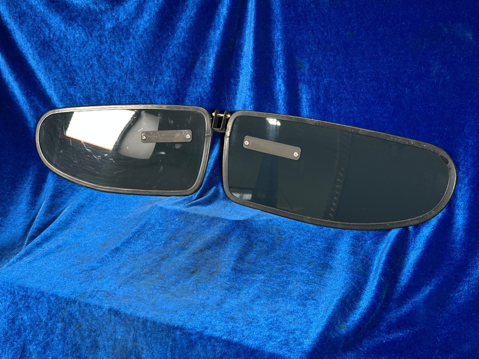 Piper PA 28-140 VISOR ASSY P⁄N： 764-114