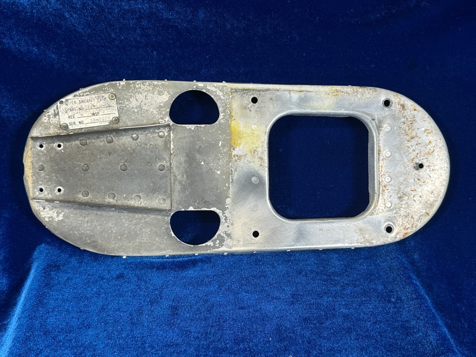 Piper PA 38-112 BULKHEAD STA# 240.62 P