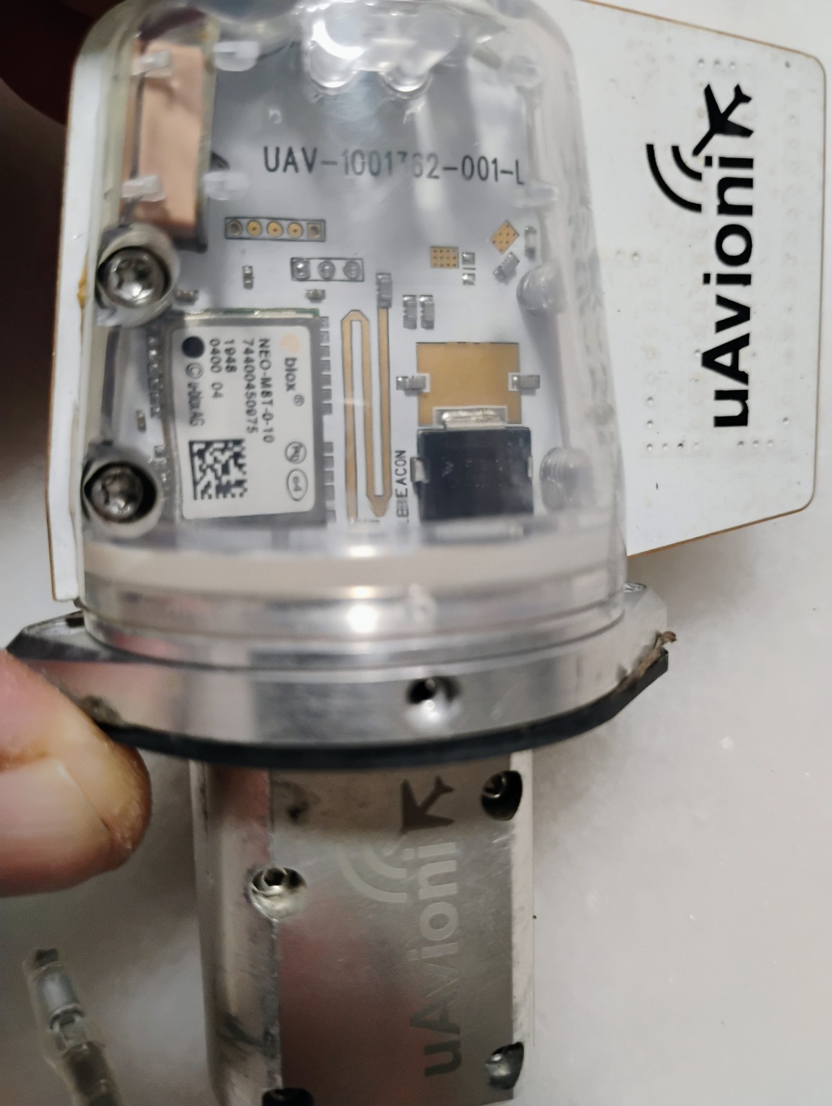 uAvionix tailbeacon UAV-1001362-001-L