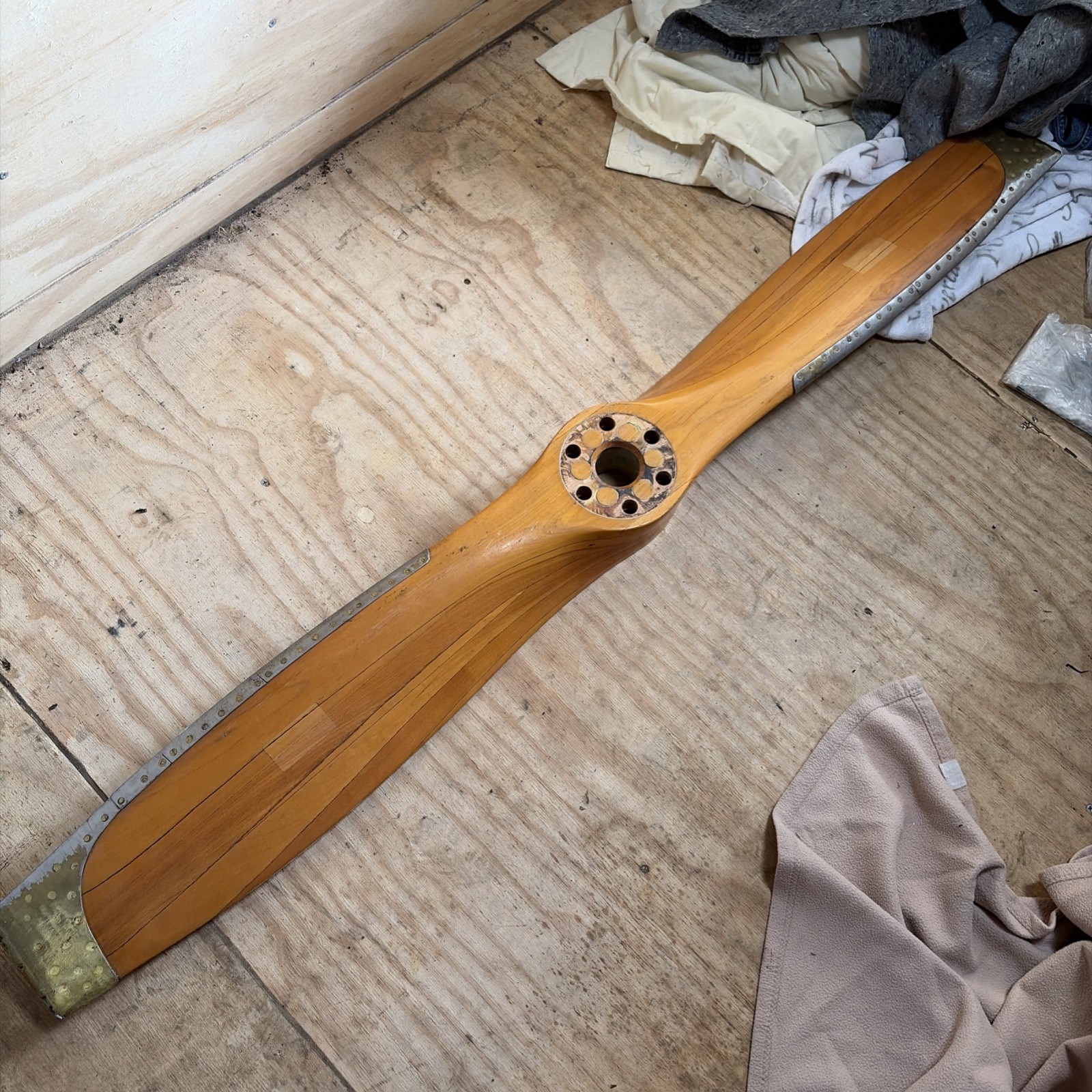 Ae VINTAGE Wooden Airplane