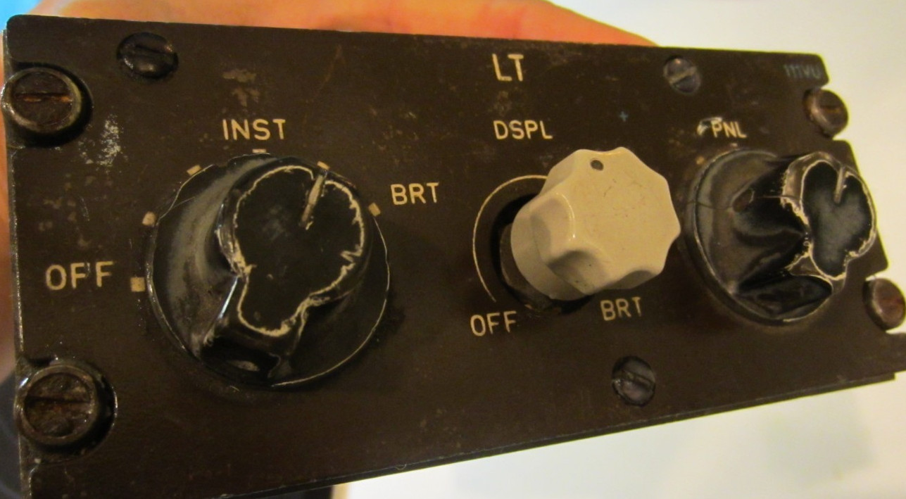 Atr Aircraft AIRCRAFT LIGHT CONTROL PANEL WITH