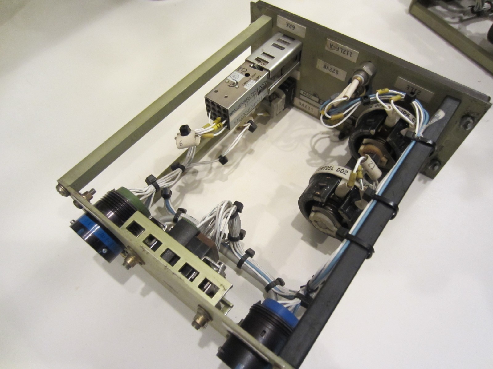 Atr AIRCRAFT LIGHT CONTROL WITH VARIOUS PARTS