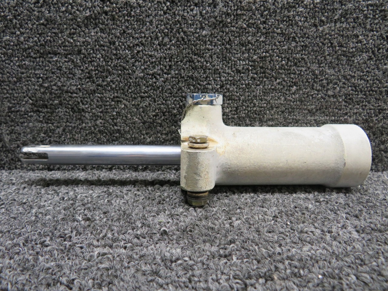 Cessna Aircraft Parts 0842410-2 Cessna 421C Shimmy Dampener Assembly