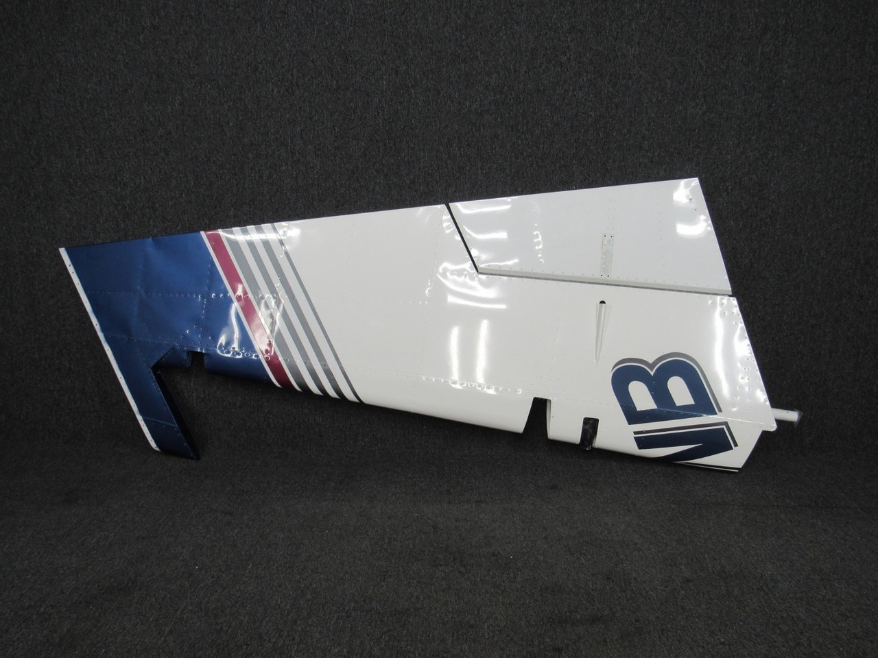 Cessna Aircraft Parts 5133020-200, 5133015-27 Cessna 421C Rudder