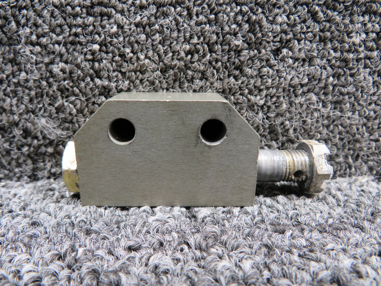 Cessna Aircraft Parts 5941203-1 Cessna 421C Bearing Block