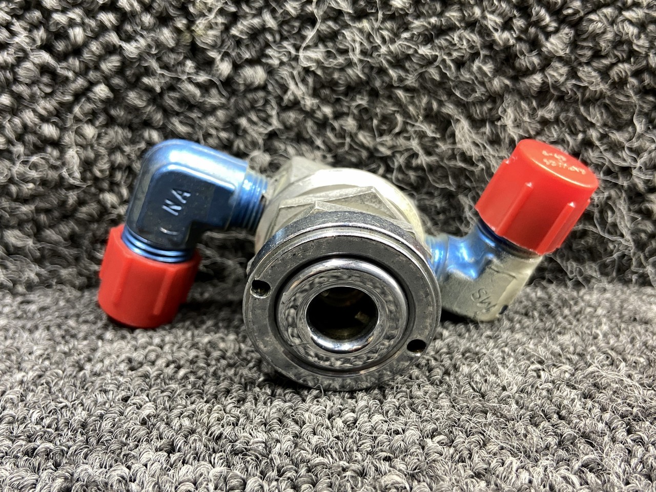 Cessna Aircraft Parts C166006-0202 Cessna 421B Oxygen Outlet