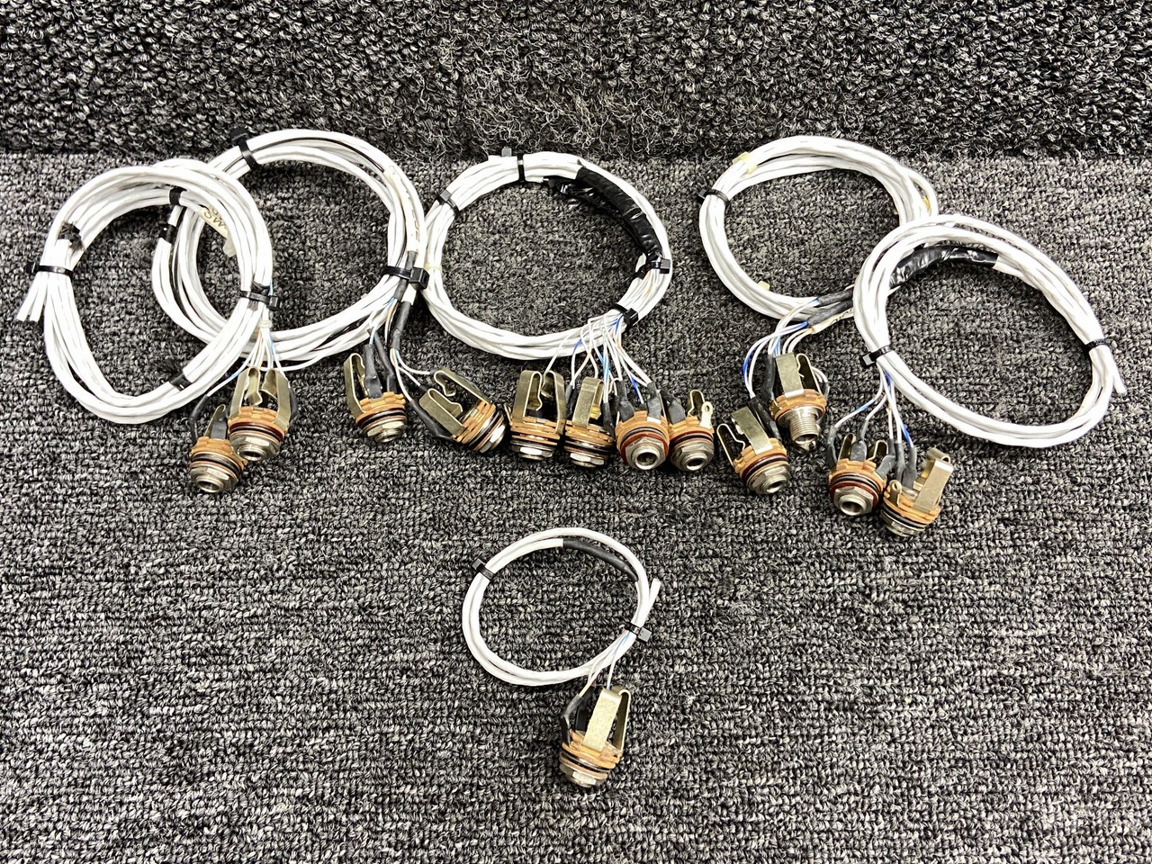 Cessna Aircraft Parts Cessna 421B Headset Audio Jack Set