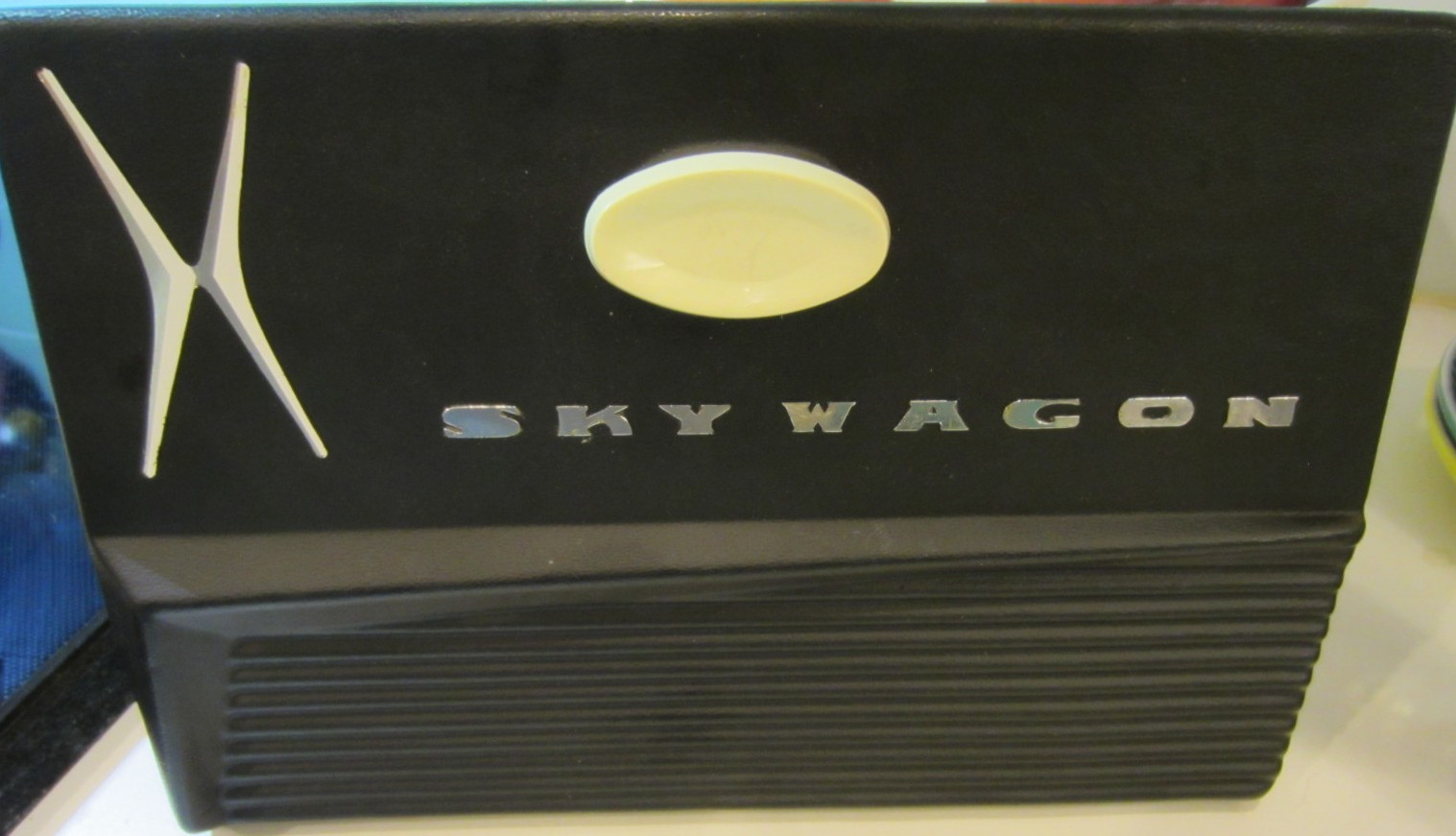Cessna SKYWAGON GLOVE BOX DOOR C-185
