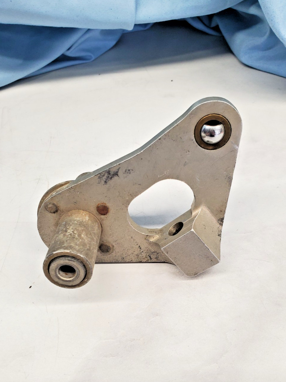 Cirrus Bell Crank Assembly P