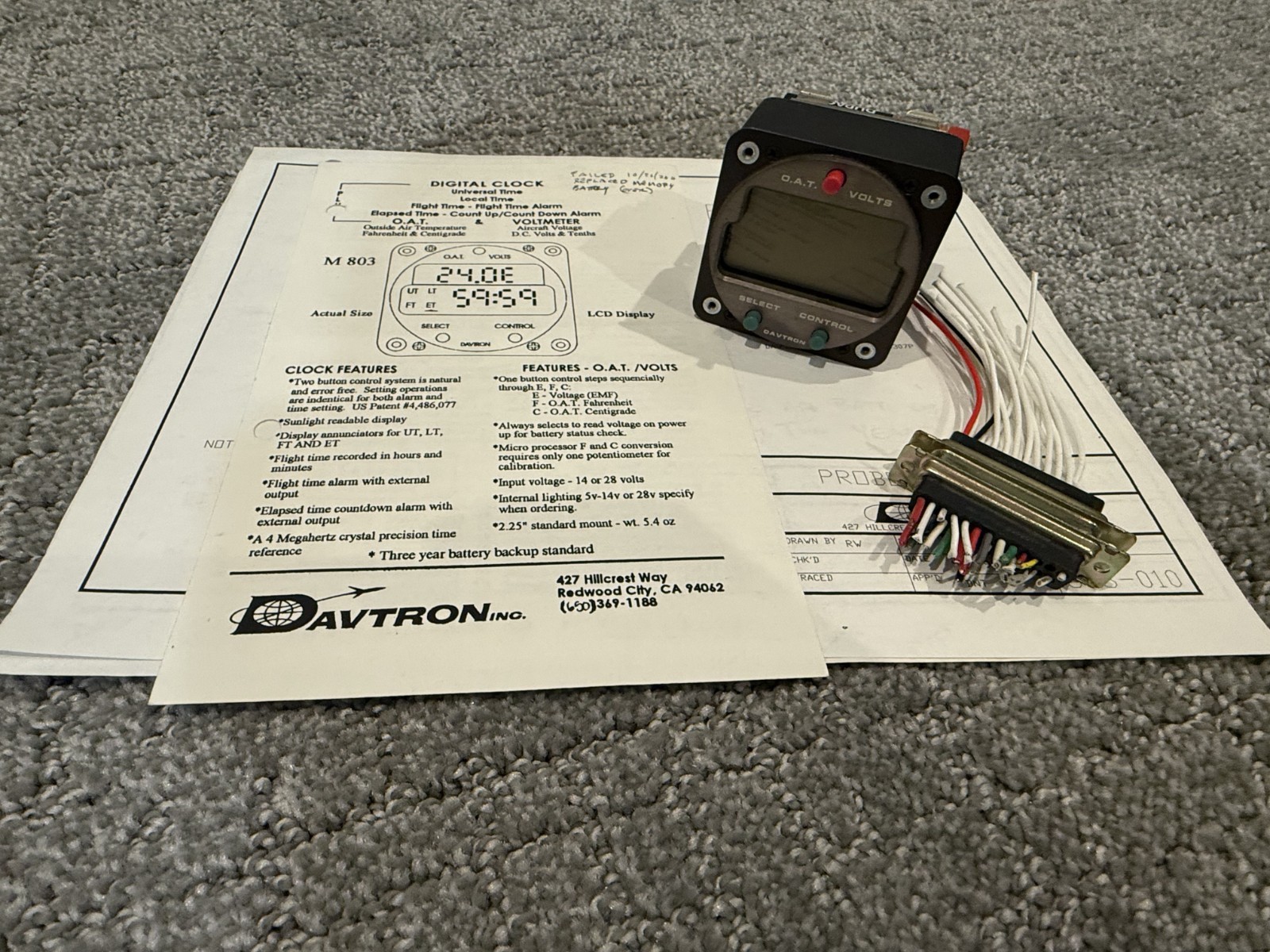 Davtron Aircraft Instruments Fuel and Clock