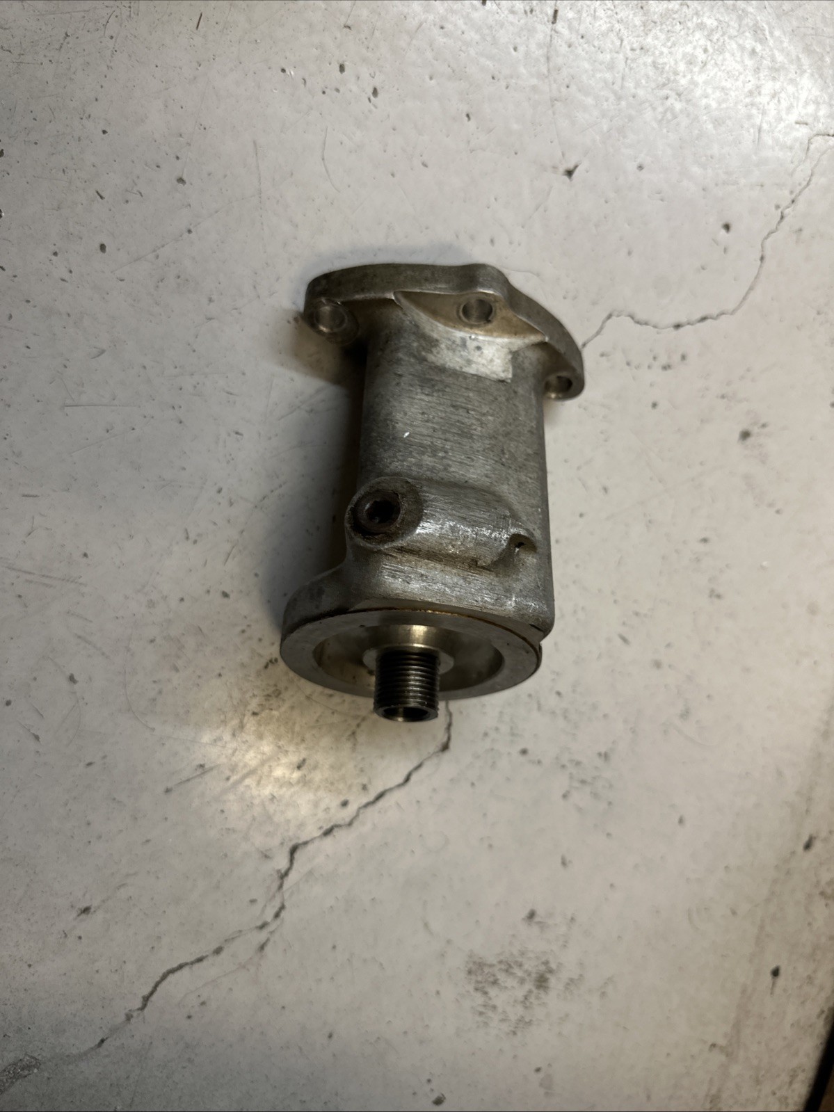F & M Cessna, Continental Oil Filter Adapter