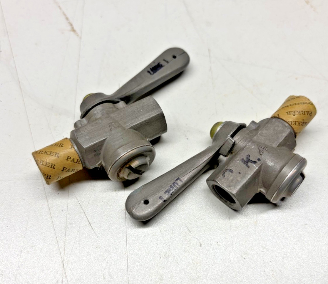 Parker Hannifin Parker K-702-FG-04D aircraft valve NOS