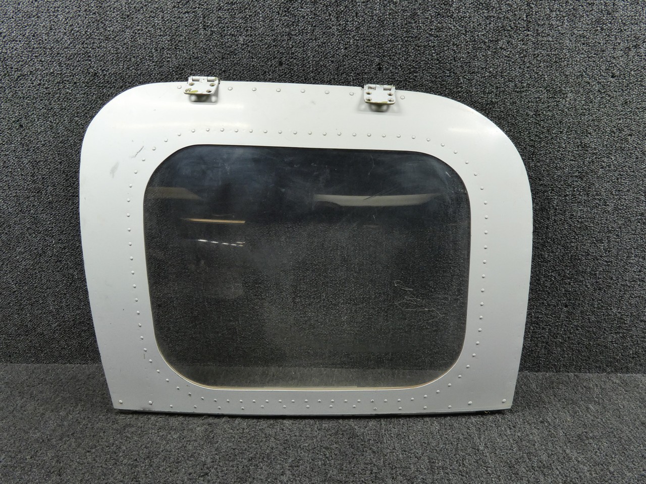 Piper Aircraft Parts 41529-006 Piper PA31-350 Cabin Door