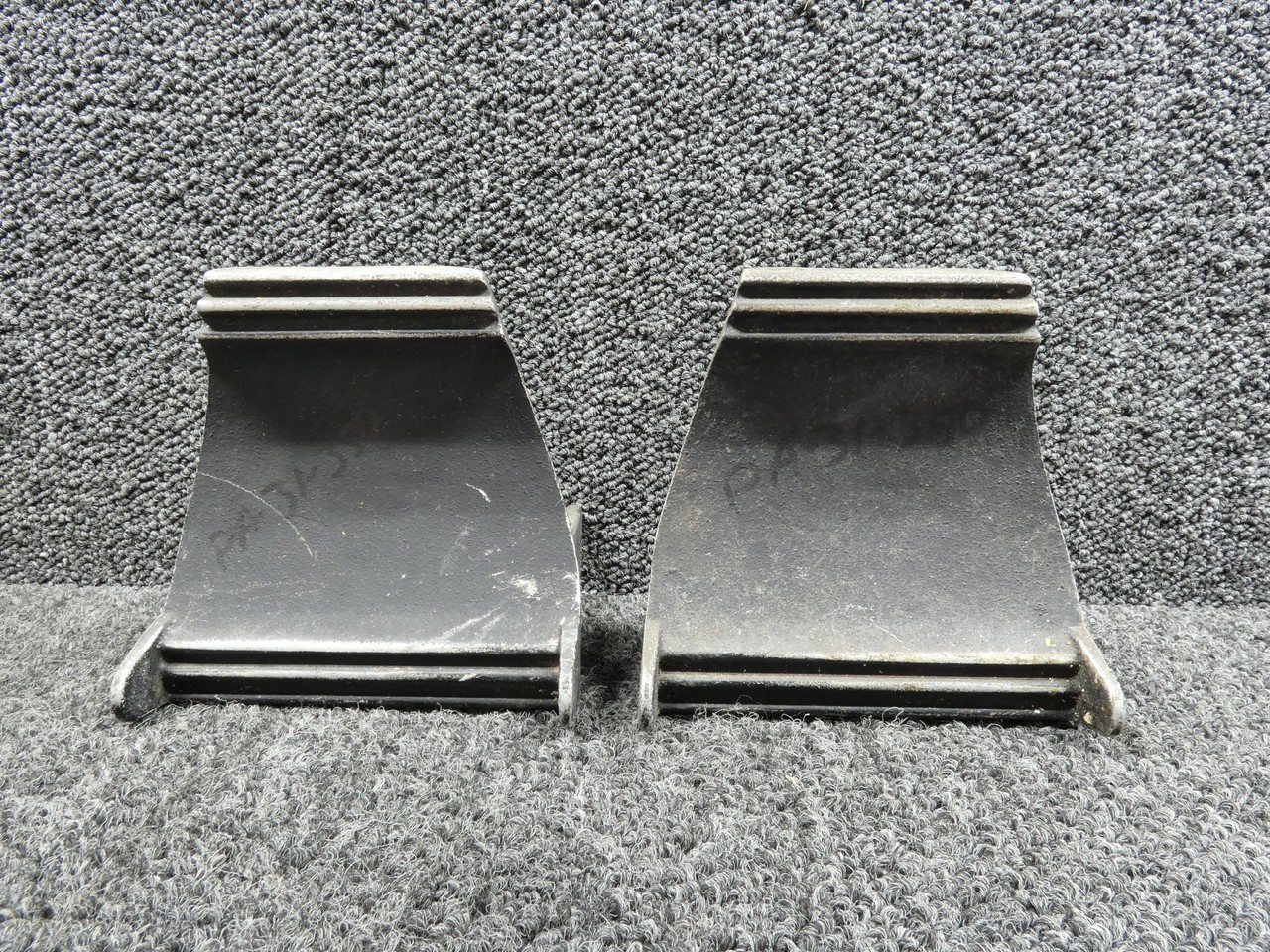 Piper Aircraft Parts 44182-004 Piper PA31-350 Rudder Pedal