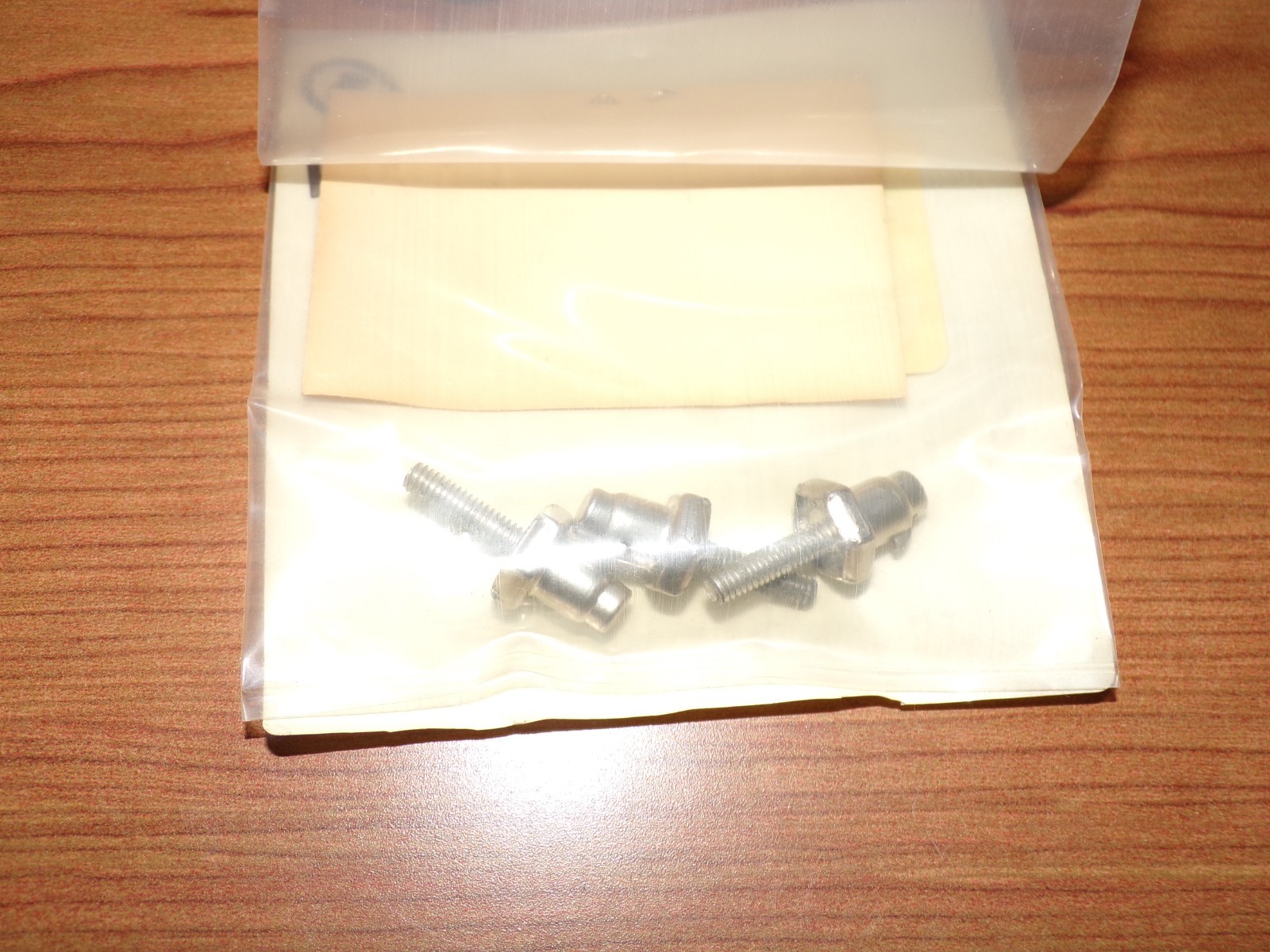 Piper Studs 487-589