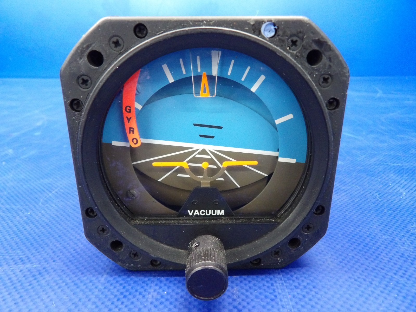 Sigmatek Cessna 172RG Attitude Indicator P