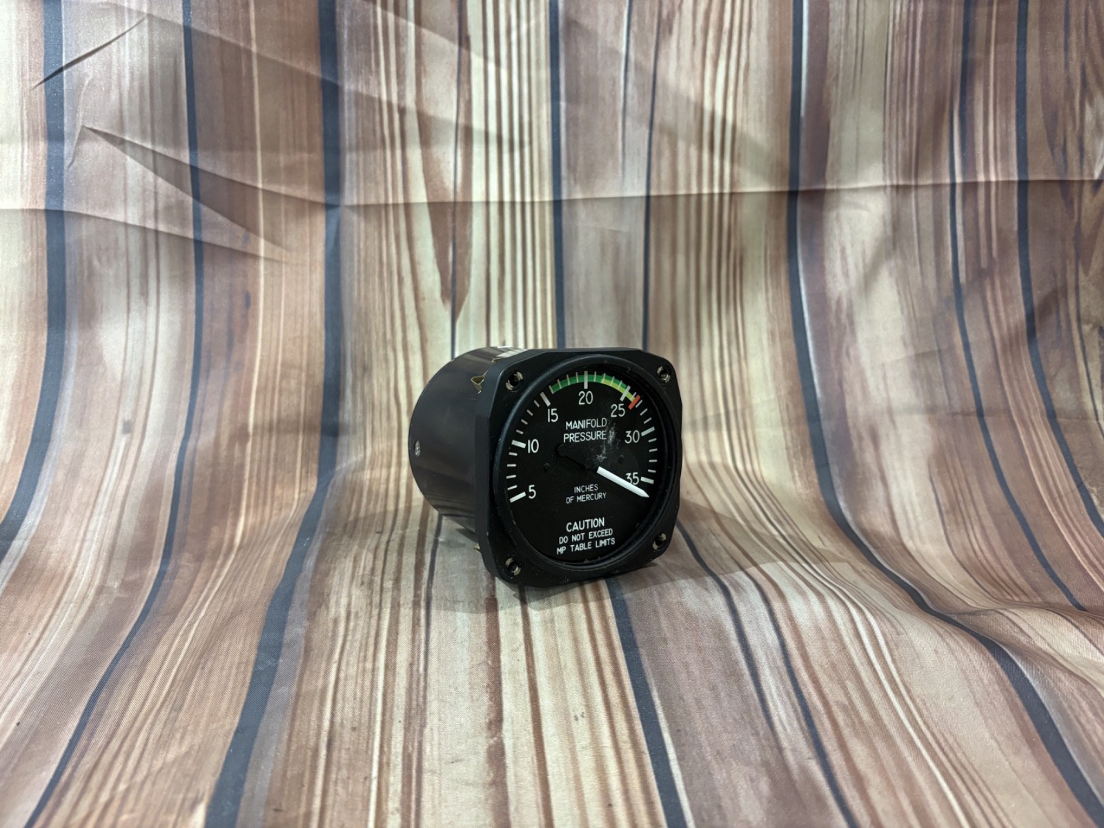 United Instruments Inc. United Instruments Manifold Pressure Gauge P