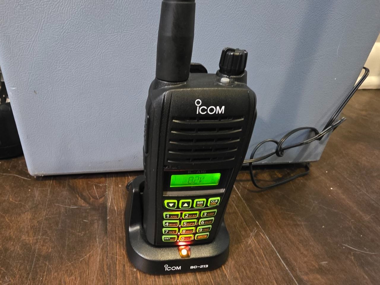 Icom IC-A16B w