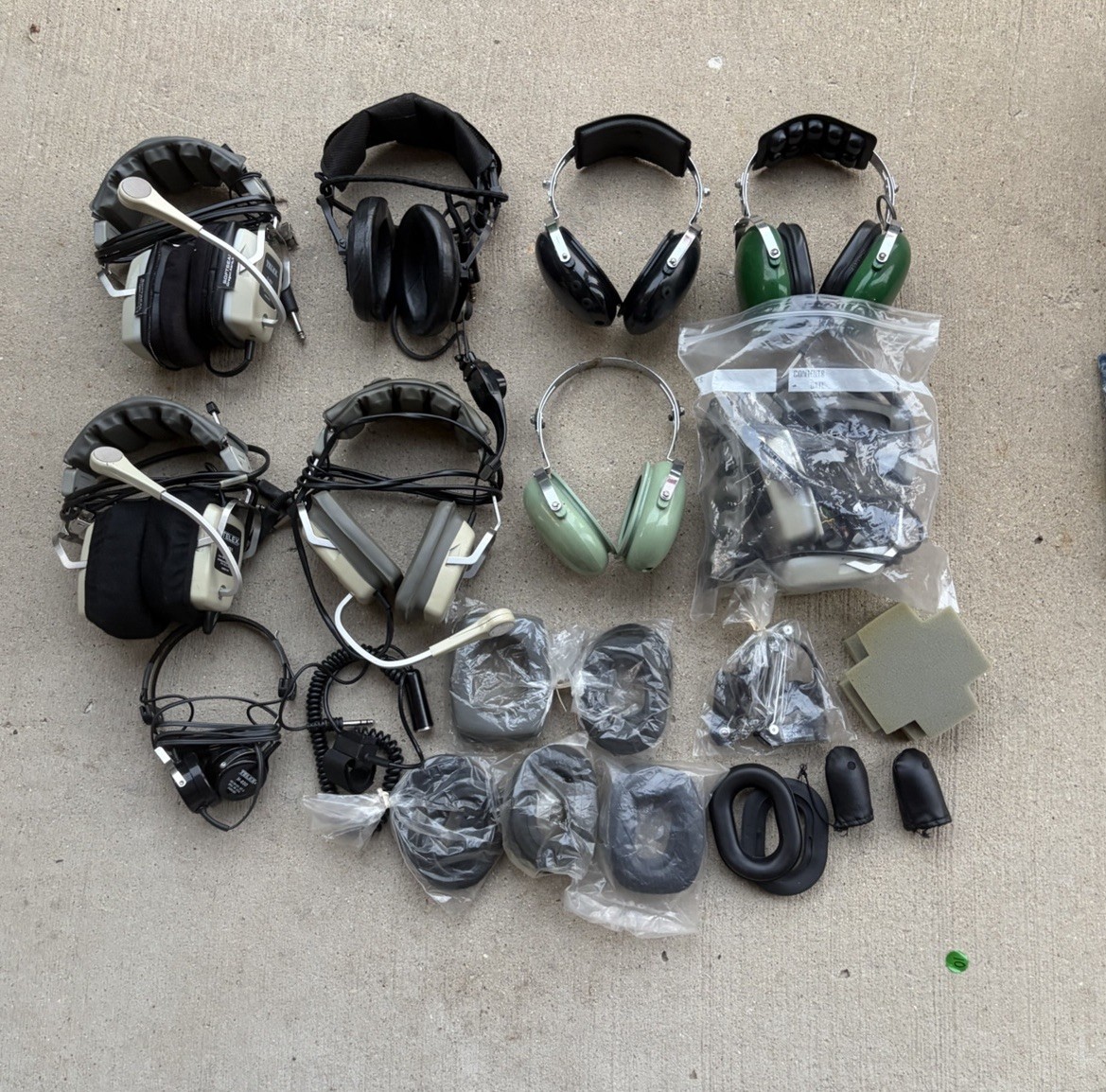 Pilot Lot of Assorted Aircraft Headsets