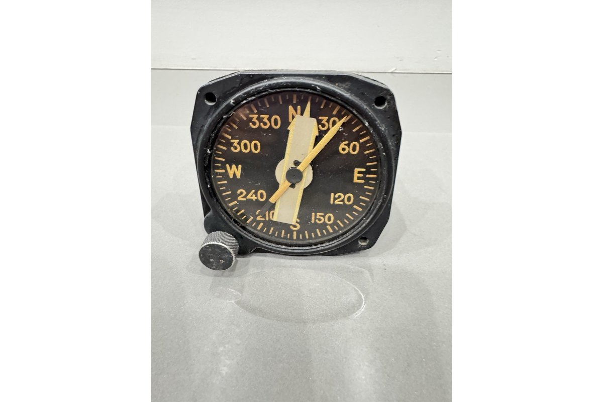 1944 Bendix Aviation Bendix Avition 10070 Magnesyn Direction