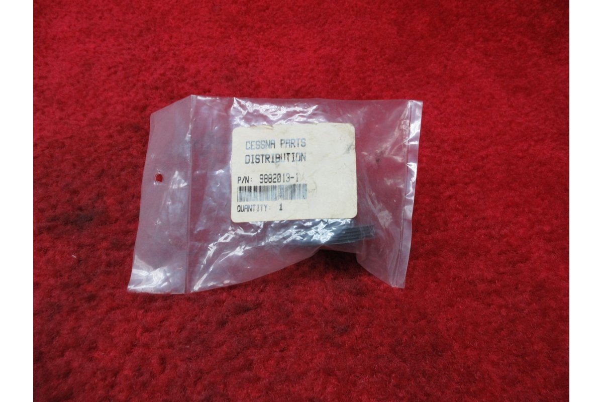 Cessna Master Brake Cylinder Cap PN 9882013-1