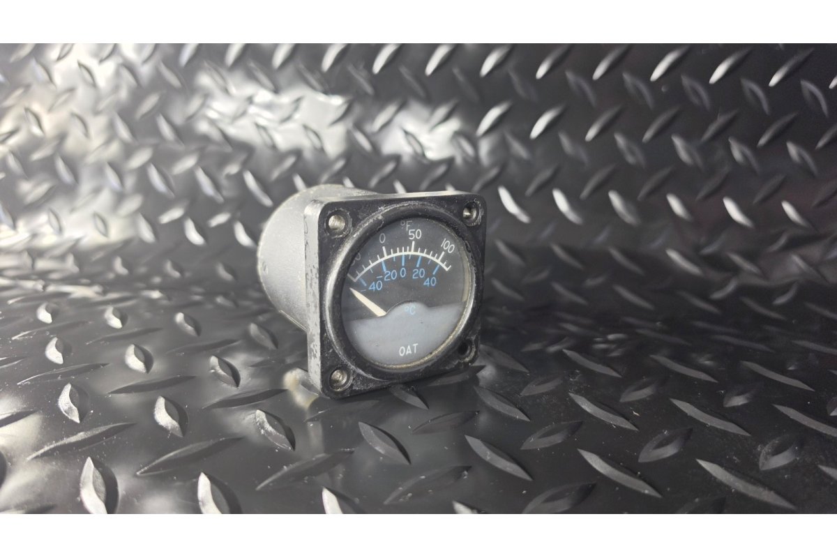 Cessna OAT Guage PN#500-21 SN#2589