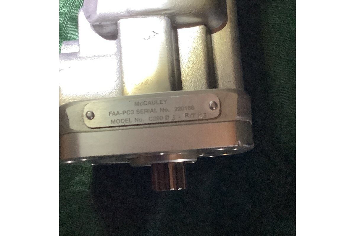 McCauley Propeller Governor C290D3-R