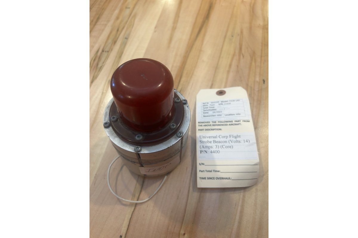 Cessna 14vdc Strobe Beacon