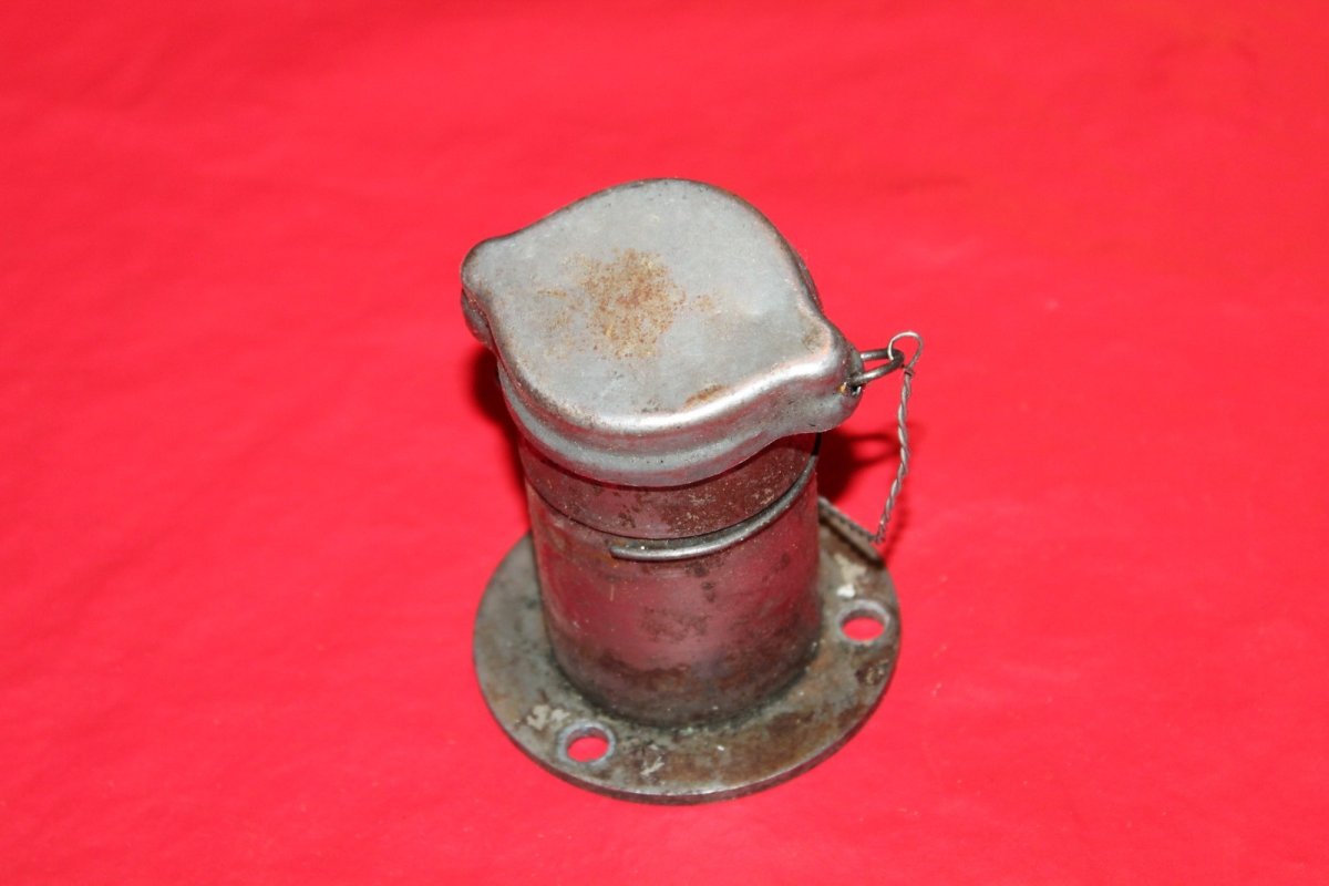Continental Aircraft Oil Cap and Tube 3"