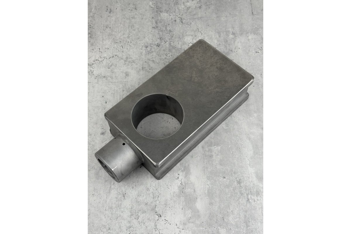 Trw Aircraft Hydraulic Actuator Housing Part