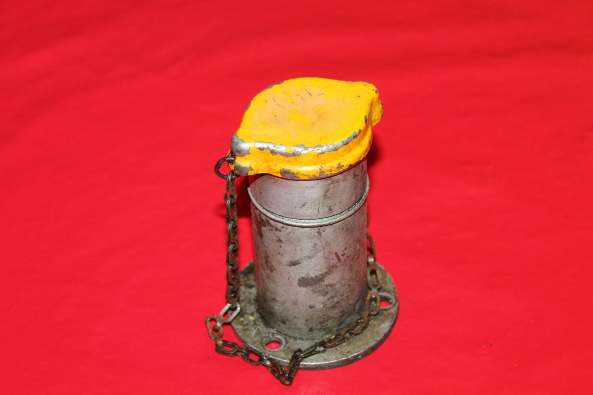 Continental Aircraft Oil Cap and Tube 4"