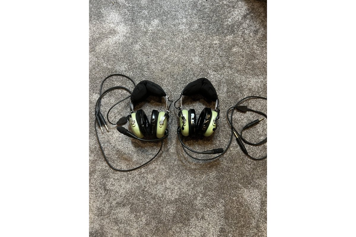 David Clark Head Set model F10-13S (2 pair)