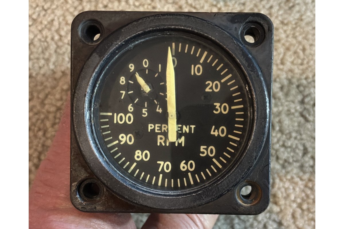 General Electric MS28000-1 turbine percent tachometer Indicator 8DJ43AAM