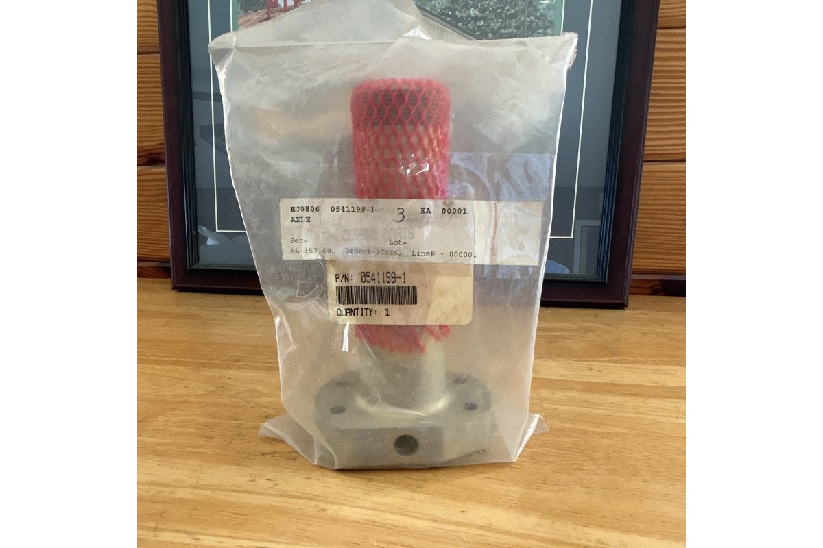 Cessna Axle PN: 0541199-1