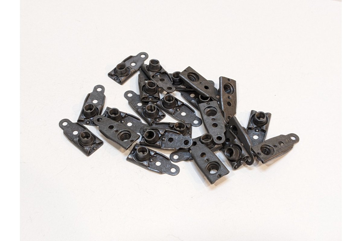 Bendix King 23pc Lot of MS21061L3 Nutplate