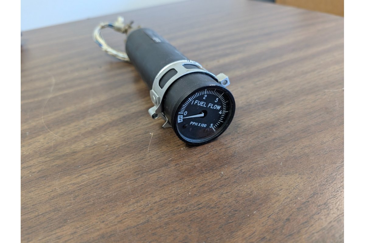 Cessna Ragen DSFF1785 Fuel Flow Indicator 9910338-1